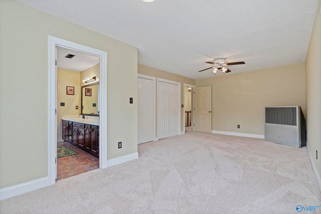 129 Jacque Jim Drive NE, Huntsville, AL 35810