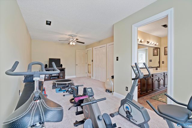 129 Jacque Jim Drive NE, Huntsville, AL 35810