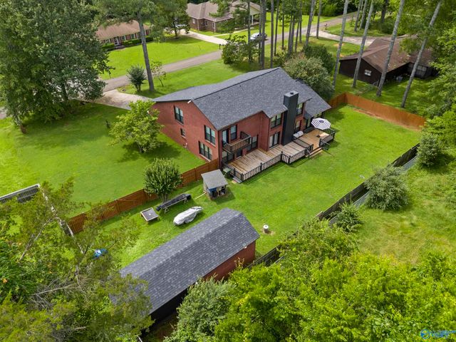 129 Jacque Jim Drive NE, Huntsville, AL 35810