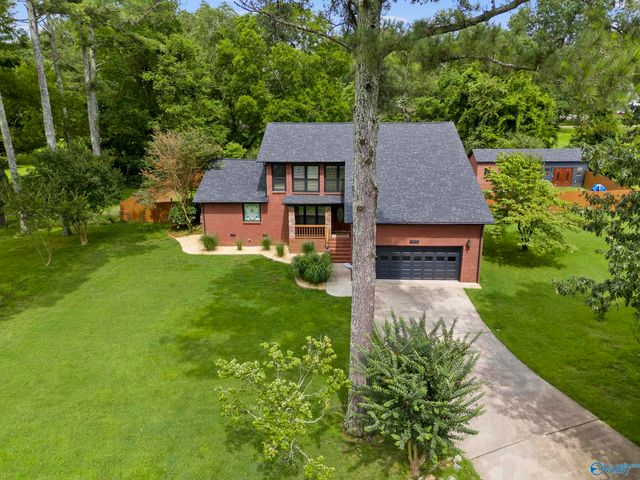 129 Jacque Jim Drive NE, Huntsville, AL 35810