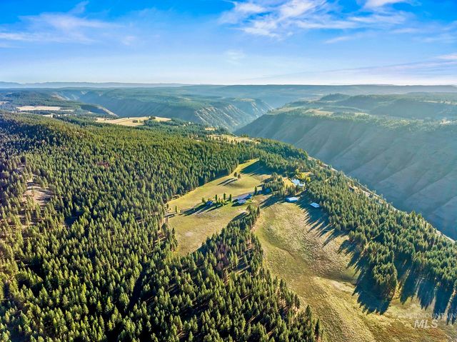 83584 Troy Road, Wallowa, OR 97885