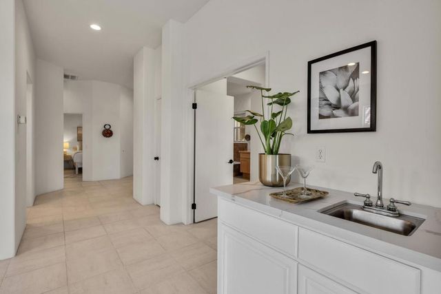 141 Kavenish Drive, Rancho Mirage, CA 92270