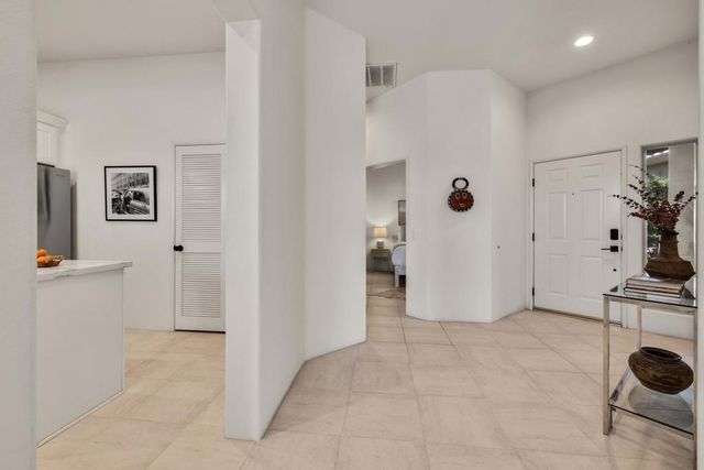 141 Kavenish Drive, Rancho Mirage, CA 92270