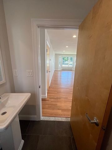 272 Main St 1, Stoneham, MA 02180
