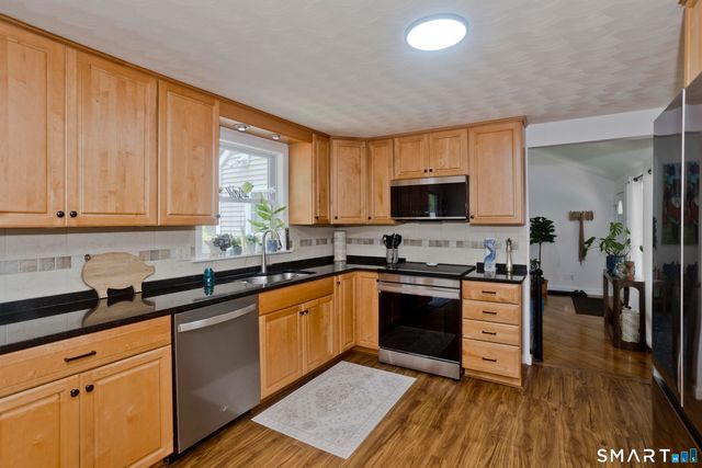 3 Birchwood Terrace, Enfield, CT 06082