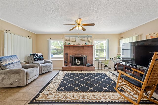 415 HIAWATHA AVENUE, Inverness, FL 34452