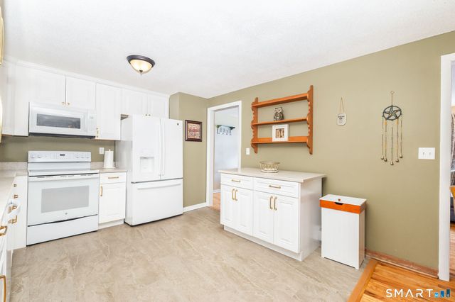 164 Tanglewood Drive, Hamden, CT 06514