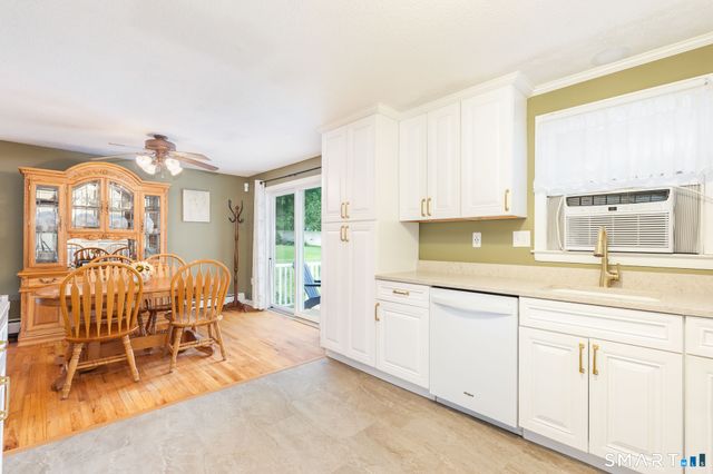 164 Tanglewood Drive, Hamden, CT 06514