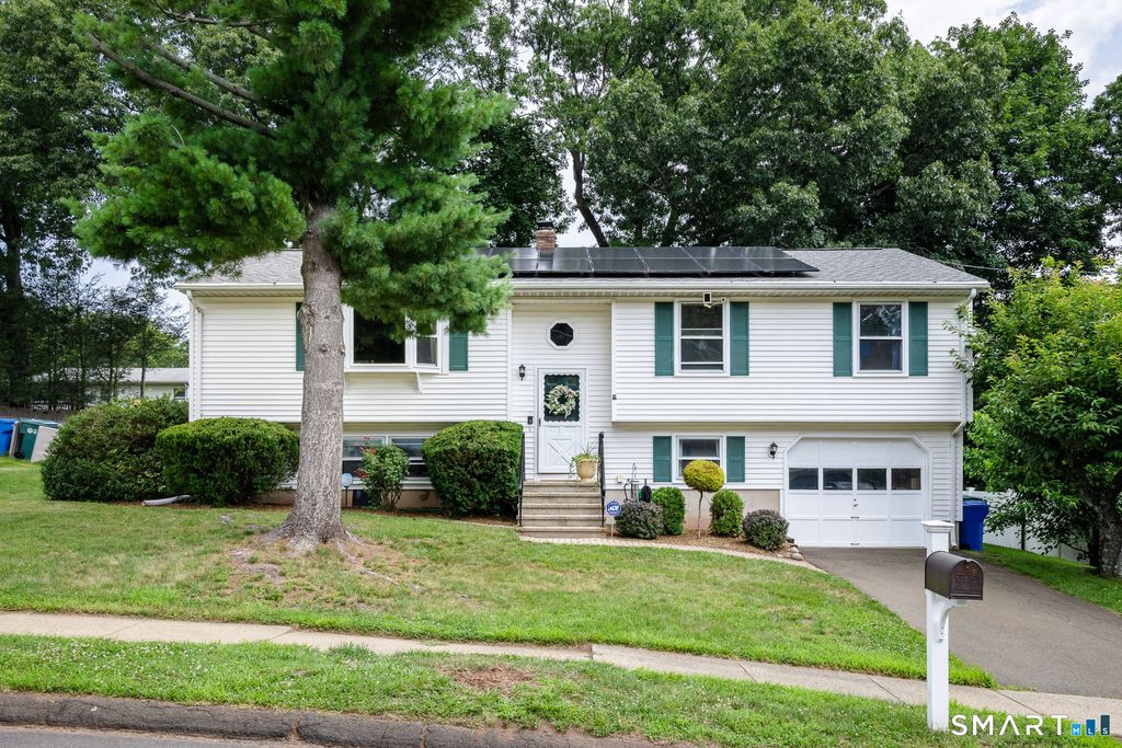 164 Tanglewood Drive, Hamden, CT 06514
