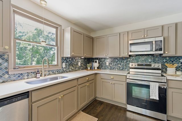 1000 Hickory Hollow Rd, Nashville, TN 37221