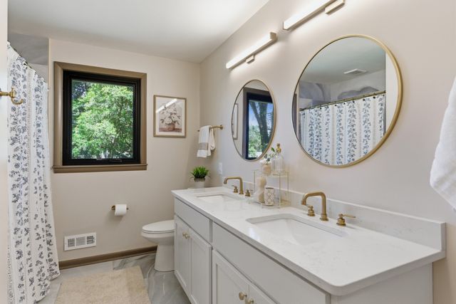 1000 Hickory Hollow Rd, Nashville, TN 37221
