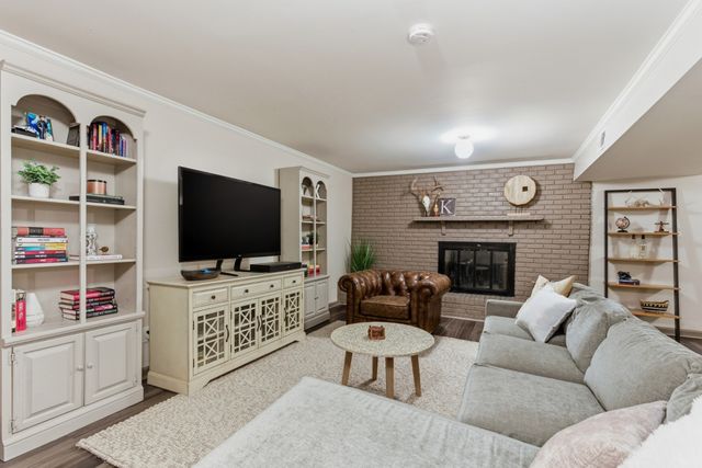 1000 Hickory Hollow Rd, Nashville, TN 37221