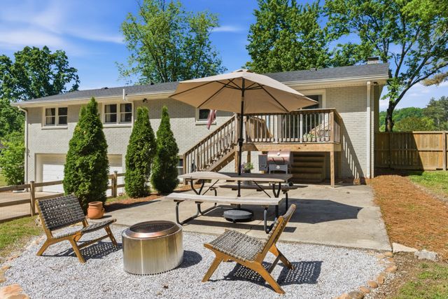 1000 Hickory Hollow Rd, Nashville, TN 37221
