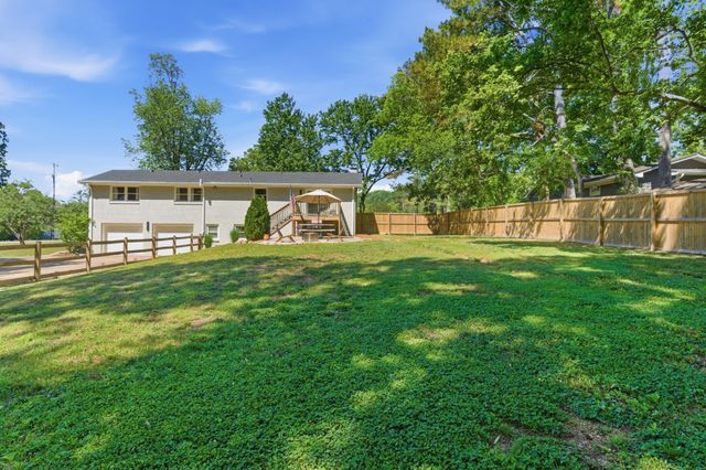 1000 Hickory Hollow Rd, Nashville, TN 37221