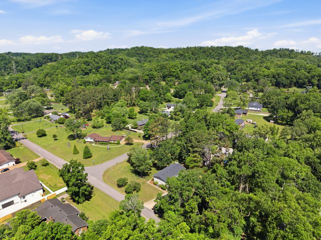 1000 Hickory Hollow Rd, Nashville, TN 37221