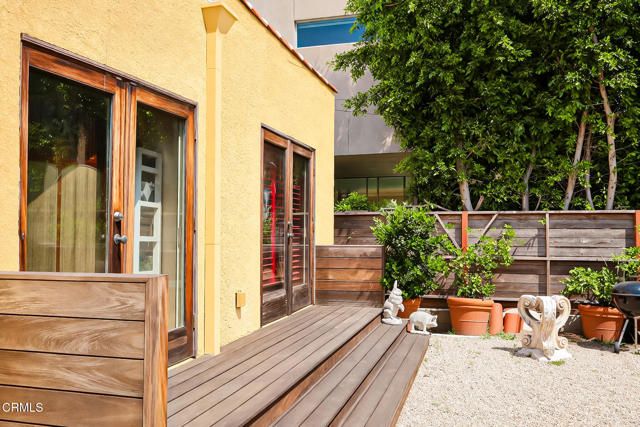 8936 Dorrington Avenue, West Hollywood, CA 90048