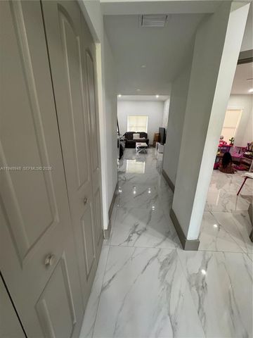 4957 Tradewinds Ter 704, Dania Beach, FL 33312