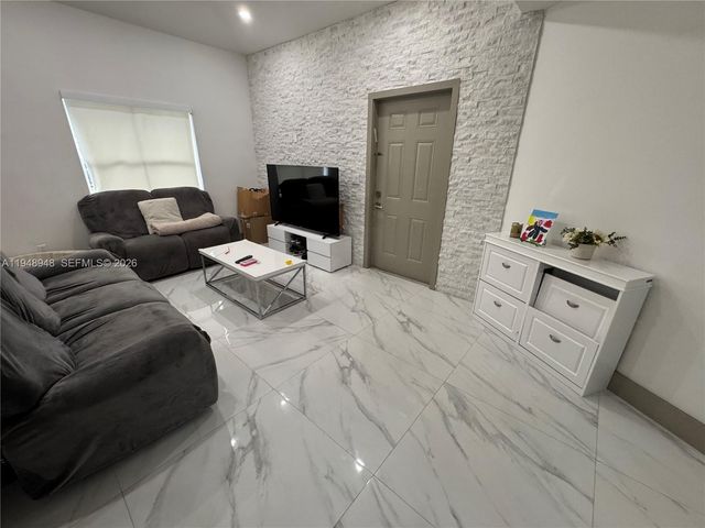 4957 Tradewinds Ter 704, Dania Beach, FL 33312