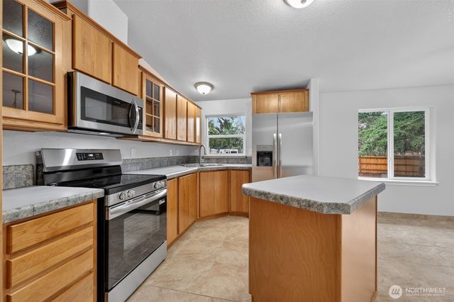 21204 128th Street Ct E, Bonney Lake, WA 98391