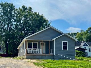 179 Hayward Avenue, Conneaut, OH 44030