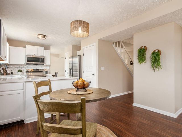 4146 Demorest Cove Court, Grove City, OH 43123