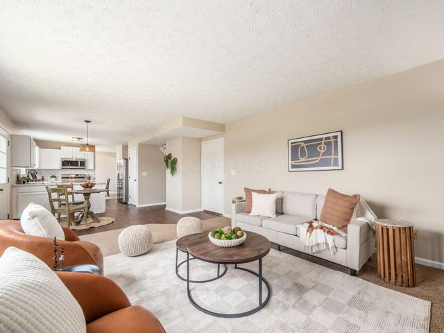 4146 Demorest Cove Court, Grove City, OH 43123