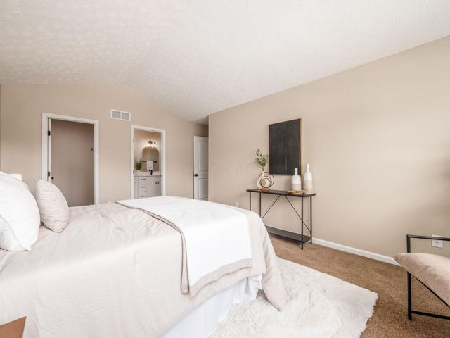 4146 Demorest Cove Court, Grove City, OH 43123