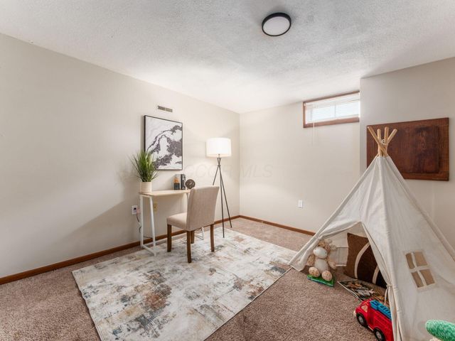 4146 Demorest Cove Court, Grove City, OH 43123