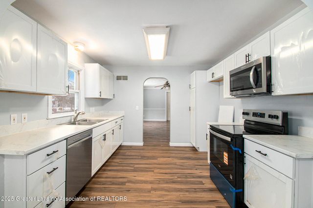 937 Reo Road, Lansing, MI 48910