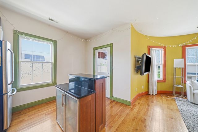 12-14 Everett St 202, Boston, MA 02134