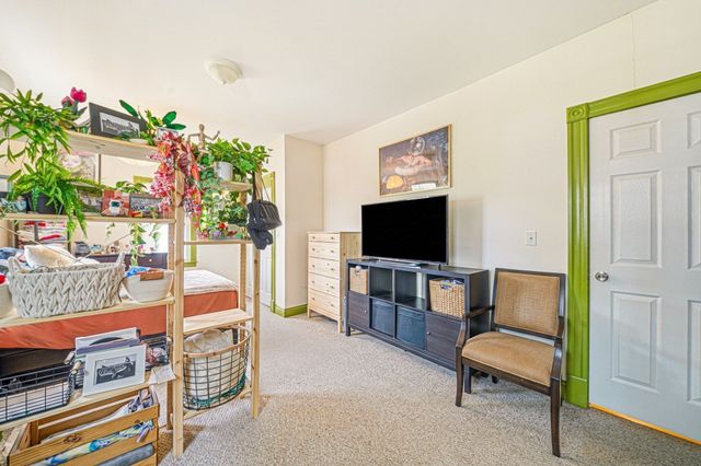 12-14 Everett St 202, Boston, MA 02134