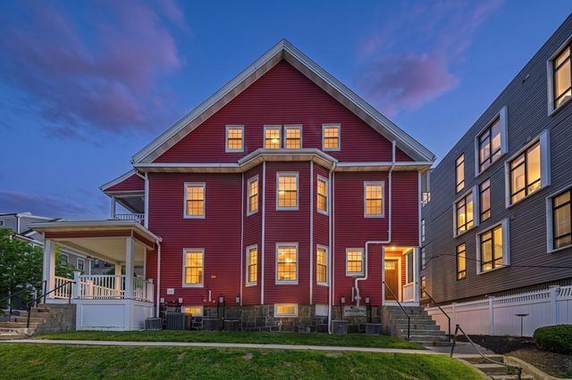 12-14 Everett St 202, Boston, MA 02134