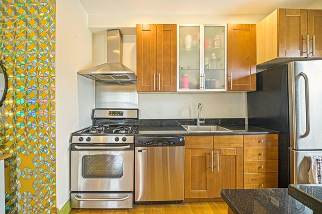 12-14 Everett St 202, Boston, MA 02134