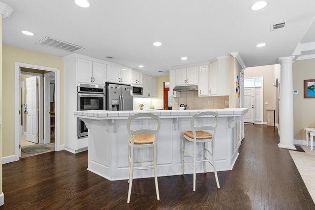 900 Jonas Ave, Sacramento, CA 95864