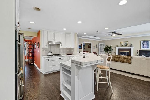 900 Jonas Ave, Sacramento, CA 95864