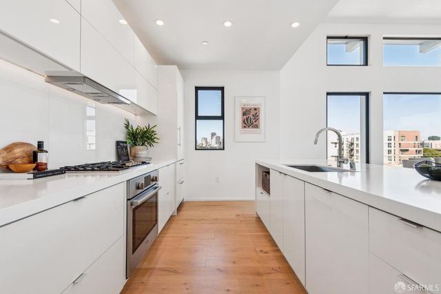 310 Carolina Street 406, San Francisco, CA 94107