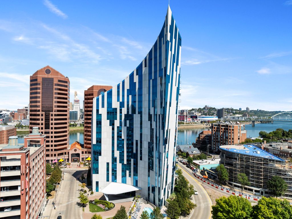 1 Roebling Way, 301, Covington, KY 41011