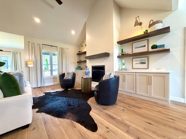 832 Spyglass Hill Drive, Bedford, IN 47421