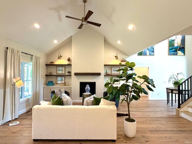 832 Spyglass Hill Drive, Bedford, IN 47421