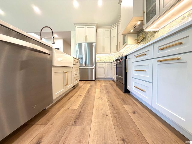 832 Spyglass Hill Drive, Bedford, IN 47421