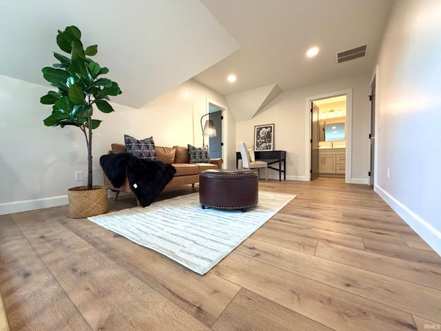 832 Spyglass Hill Drive, Bedford, IN 47421