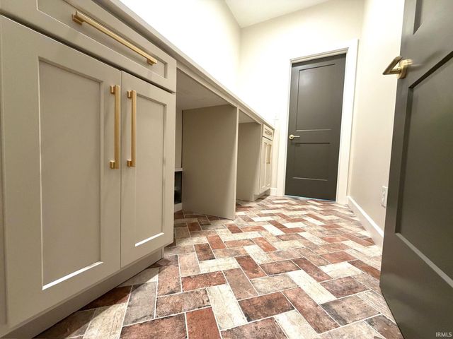 832 Spyglass Hill Drive, Bedford, IN 47421