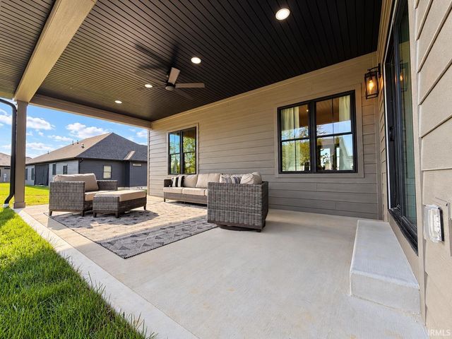 832 Spyglass Hill Drive, Bedford, IN 47421
