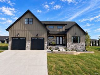 832 Spyglass Hill Drive, Bedford, IN 47421