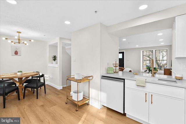 1530 FALSTONE LN, Crofton, MD 21114