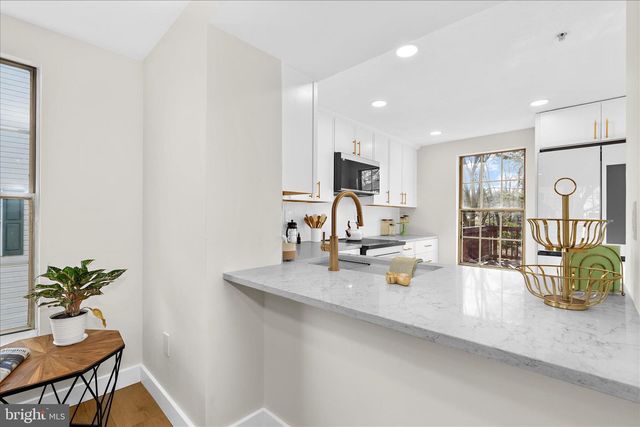 1530 FALSTONE LN, Crofton, MD 21114