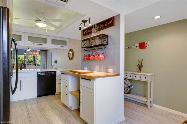 285 Naples Cove DR 1303, Naples, FL 34110