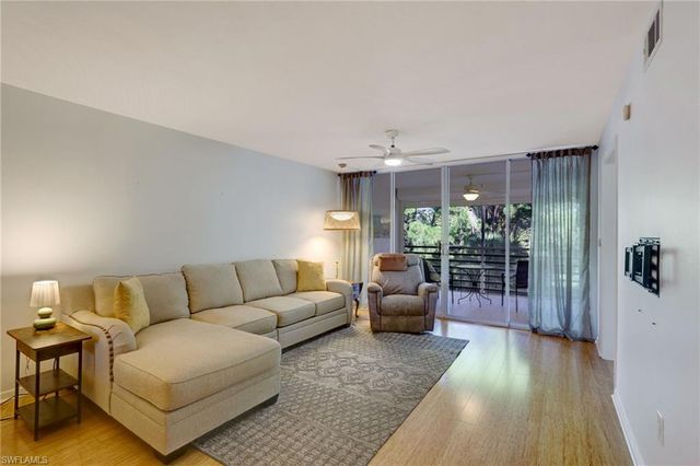 285 Naples Cove DR 1303, Naples, FL 34110