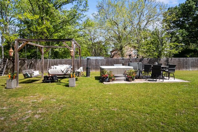 751 E Houston Street, Lovelady, TX 75851