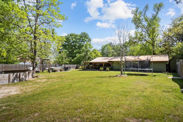751 E Houston Street, Lovelady, TX 75851